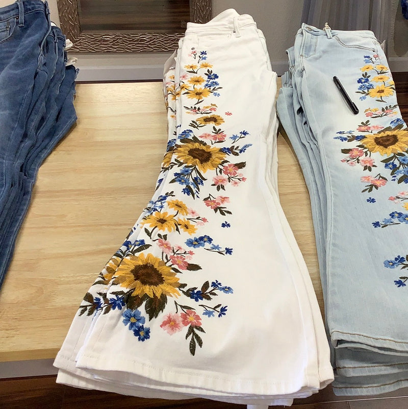 Driftwood White Sunflower Jeans
