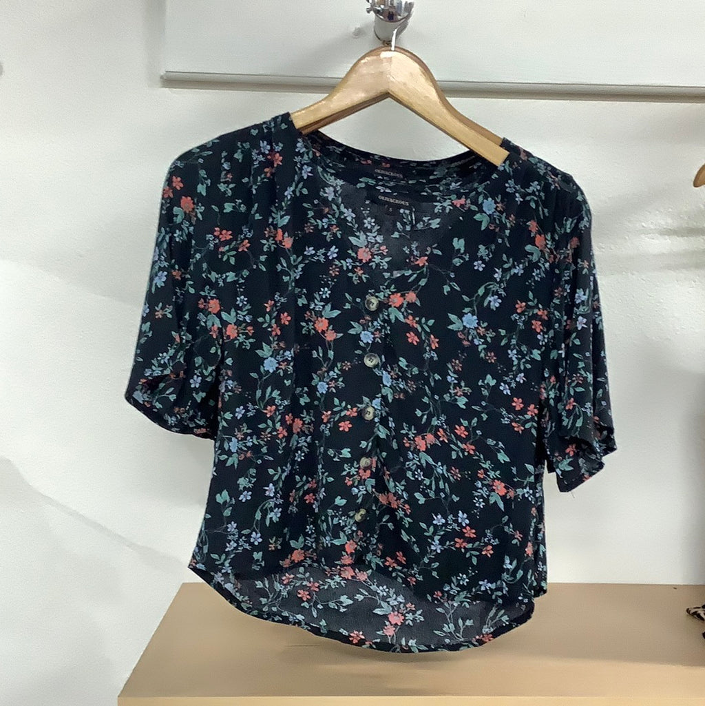 Oliv black floral blouse
