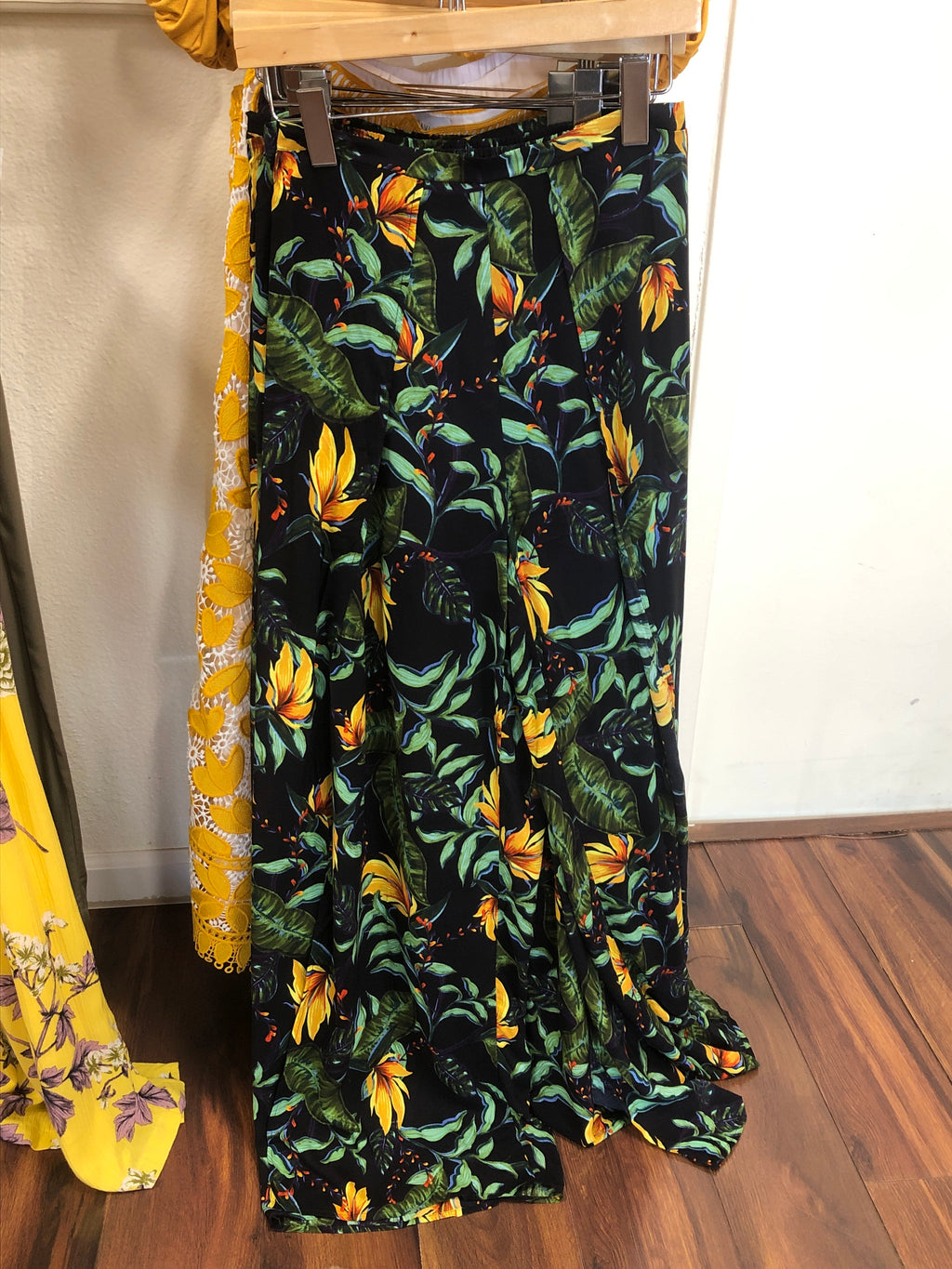 Oliv Black Floral Pant